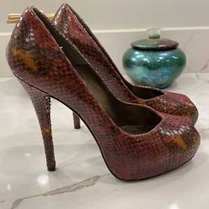 Stuart Weitzman Peep-Toe Burgundy Snakeskin-Embossed Leather Stiletto Heels, 6M